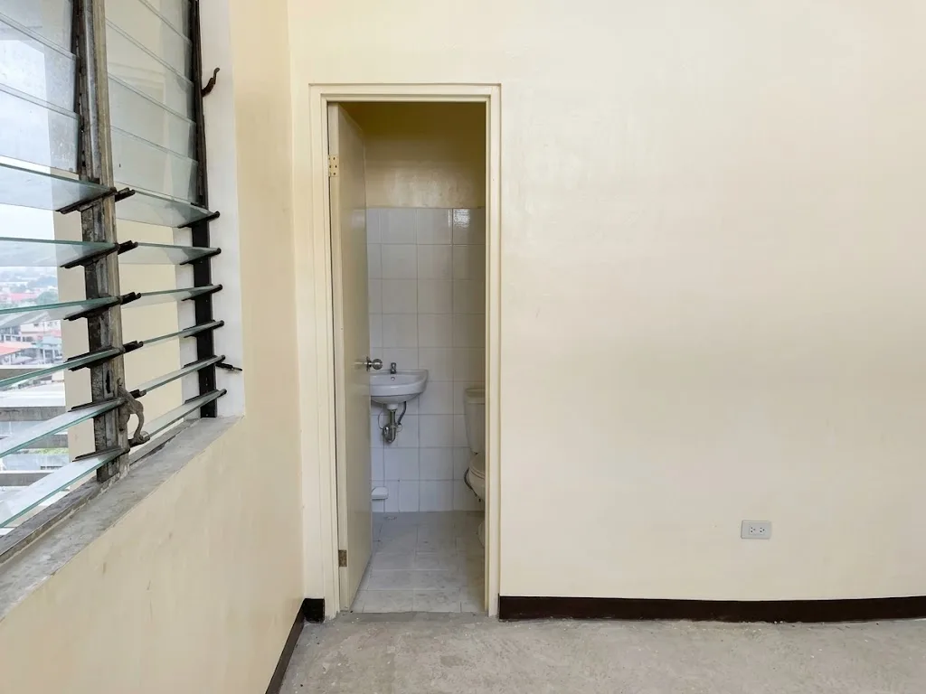 500 sqm Dasmarinas Cavite Warehouse For Lease