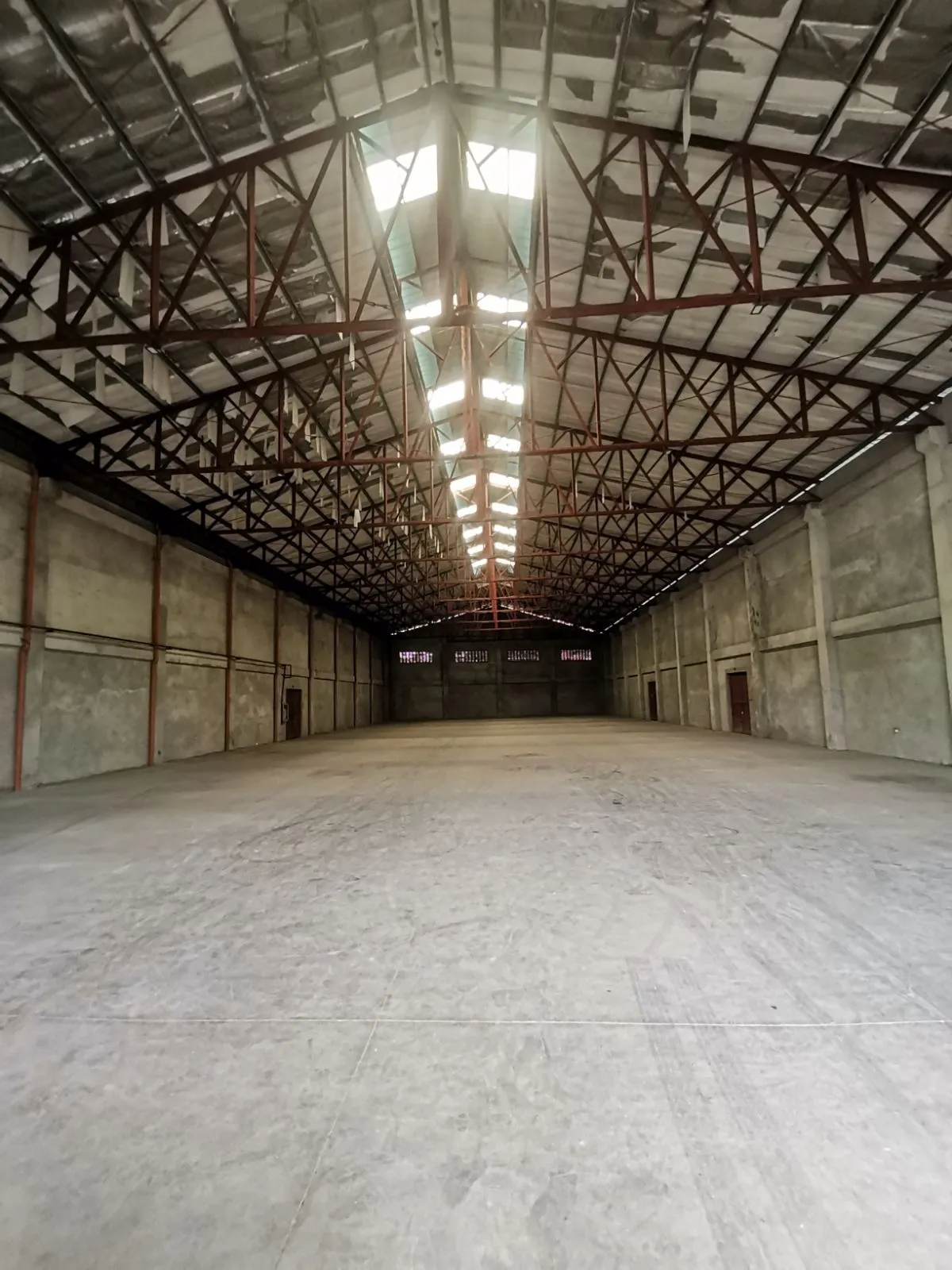 1243 SQM San Pedro Warehouse Lease