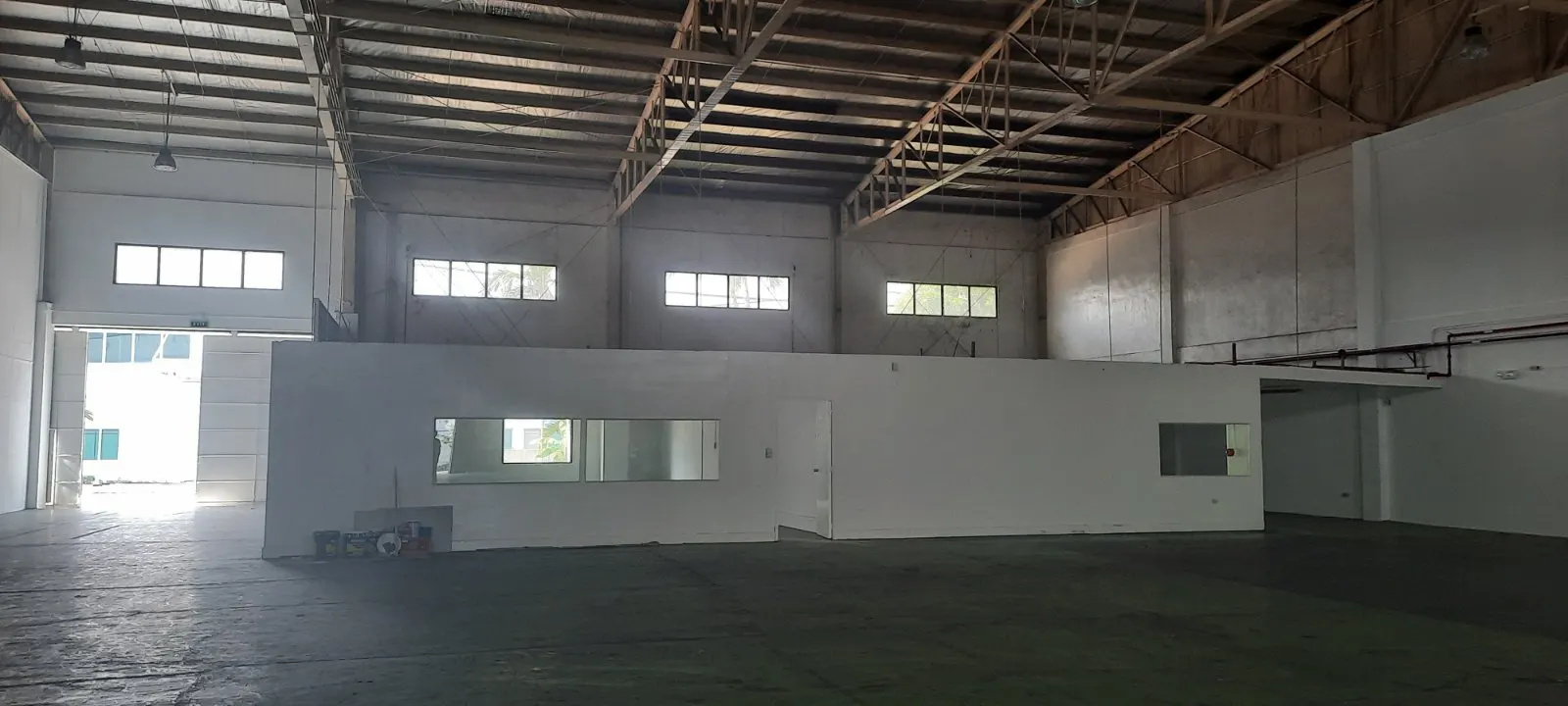 980 SQM PEZA Binan Warehouse Lease